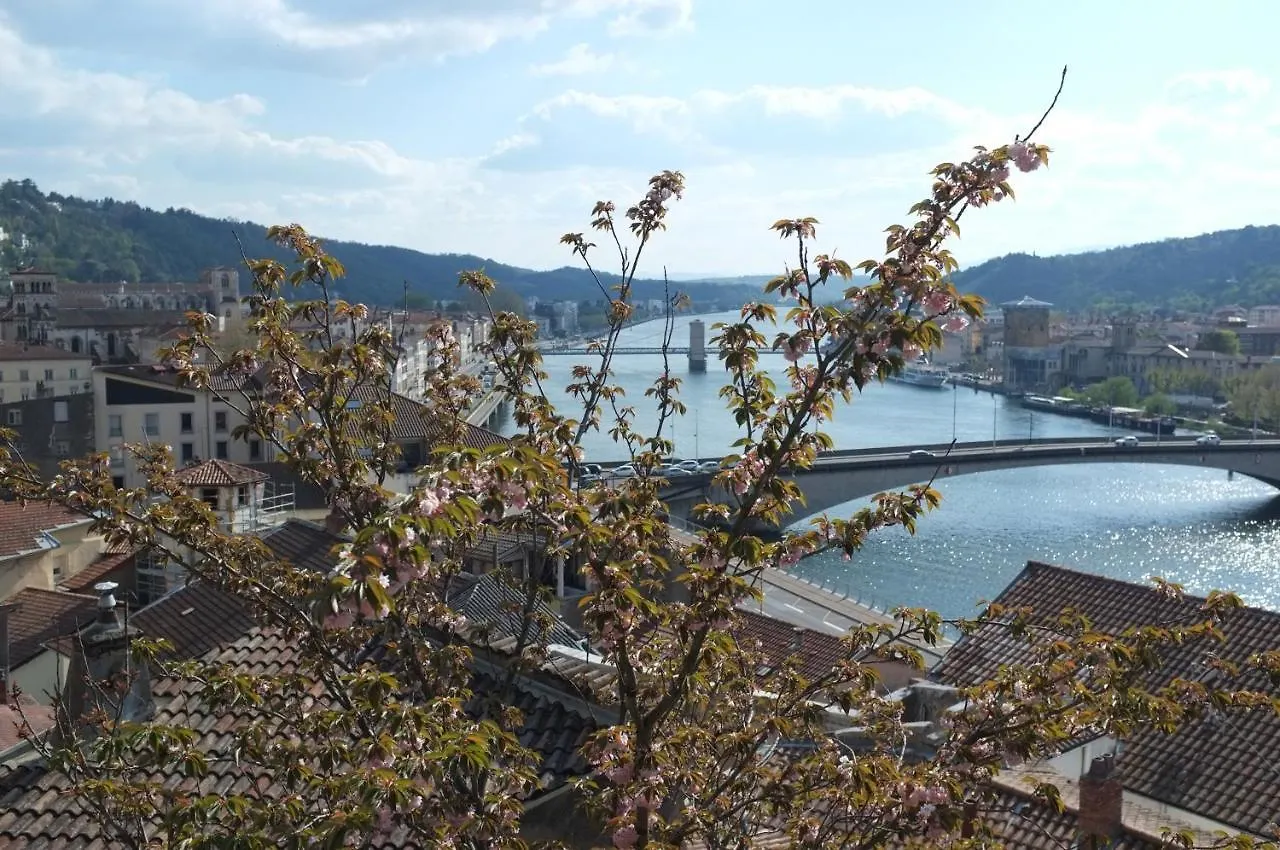 La Batie - Vue Imprenable - Amazing View - Parking Prive Apartment Vienne