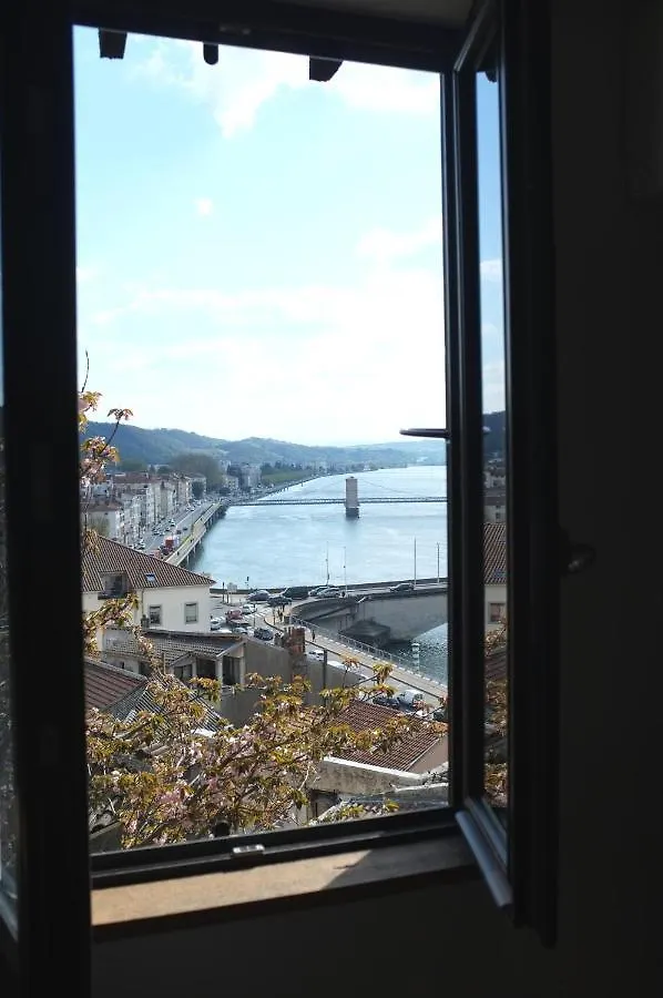 La Batie - Vue Imprenable - Amazing View - Parking Prive Apartment Vienne   Vienne (Isere)